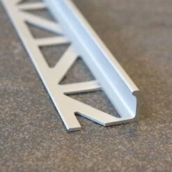 BLANKE Fliesenschiene Aluminium Natur Profilhöhe 3mm -Baustoffe Geschäft 03 blanke fliesenschiene dreiecklochung 3