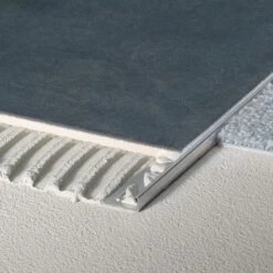 BLANKE Fliesenschiene V4A Edelstahl 12,5mm -Baustoffe Geschäft 04 blanke fliesenschiene einbaubeispiel 1
