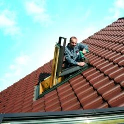 Baier Aktions Kurbelrollladen Für Alle Roto-Dachfenster -Baustoffe Geschäft bai monteur ggr 4c 3 1