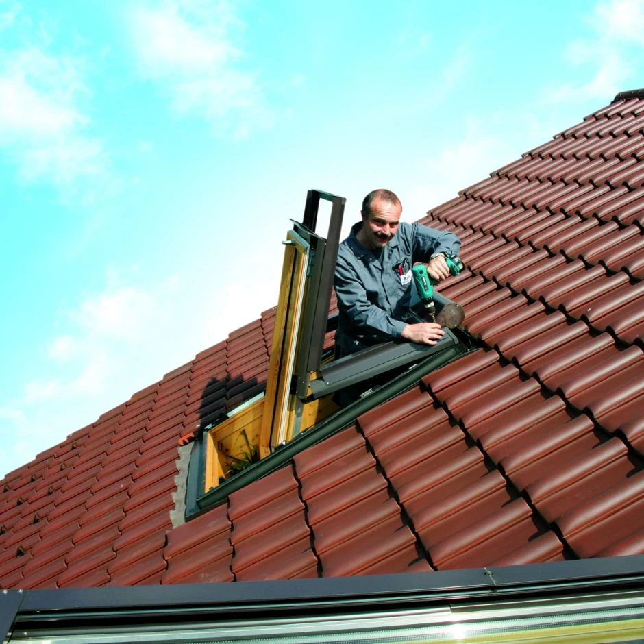 Baier Aktions Kurbelrollladen Für Alle VELUX -Fenstertypen G Ab Mai 2013 5 Baier Aktions Kurbelrollladen Für Alle VELUX -Fenstertypen G Ab Mai 2013 – Bild 3