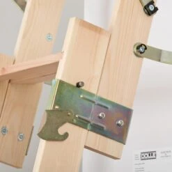 DOLLE Holz Bodentreppe ClickFIX 2-teilig, U-Wert 0,49 Dachbodentreppe -Baustoffe Geschäft bodentreppe dolle clickfix 2tlg beschlag detail 8373 0307626