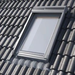 Wellker Solar-Rollladen Passend Für VELUX Dachfenster 10 Wellker Solar-Rollladen Passend Für VELUX Dachfenster -Baustoffe Geschäft solar roller shutter ssr tile black 05