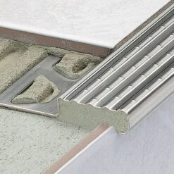 Schlüter-TREP-E Treppenprofil Edelstahl V2A