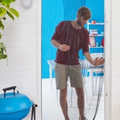 Tesa Fliegengitter Tür XL Insect Stop Comfort Insektenschutz -Baustoffe Geschäft tesa insect stop comfort door step3of3 ap