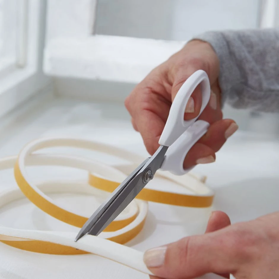 Tesamoll Fensterdichtung / Türdichtung Universal Schaumstoffdichtung 7 Tesamoll Fensterdichtung / Türdichtung Universal Schaumstoffdichtung – Bild 5