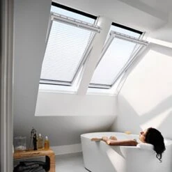 VELUX Dachfenster GGL 2069 Schwingfenster Holz Weiß Lack ENERGIE Hitzeschutz 13 VELUX Dachfenster GGL 2069 Schwingfenster Holz Weiß Lack ENERGIE Hitzeschutz -Baustoffe Geschäft velux ggl badewanne 1